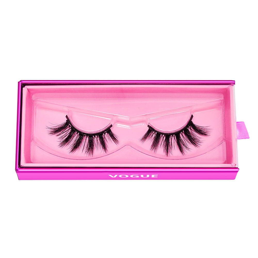 2022_04_Vogue_WebOpt_2-3