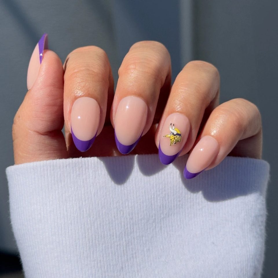 Minnesota Vikings Press-On Nail Set